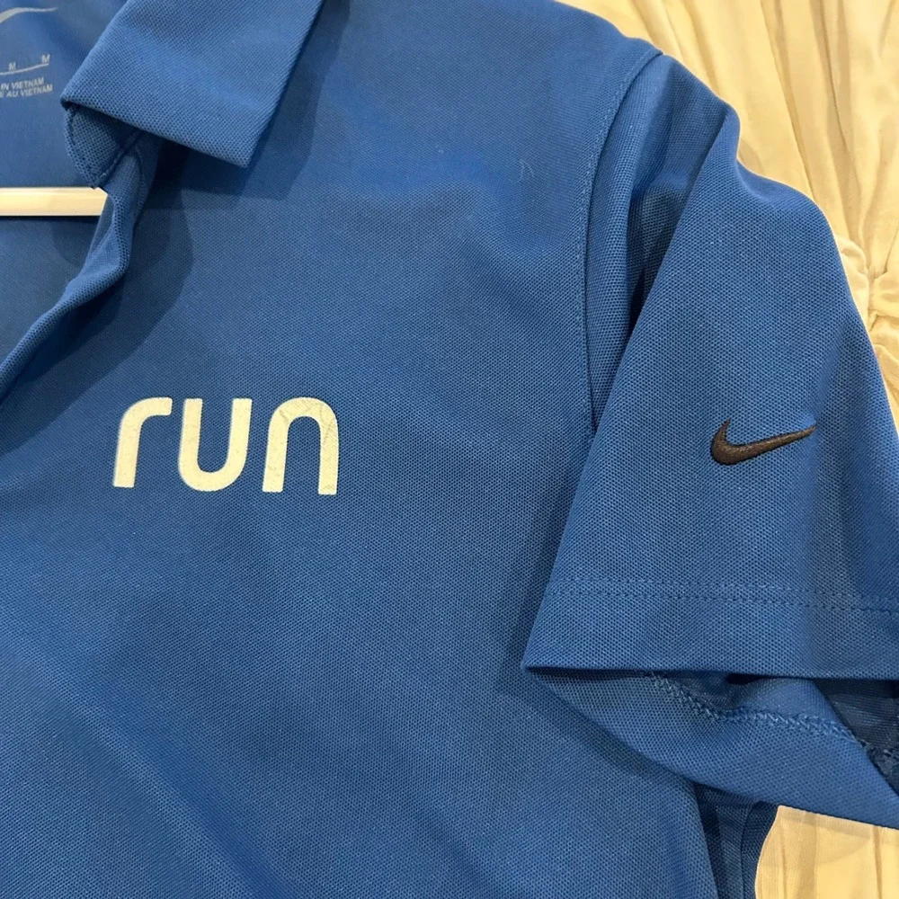 Nike Women Blue Short Sleeve‎ RUN Polo Shirt Athletic Performance Size M
